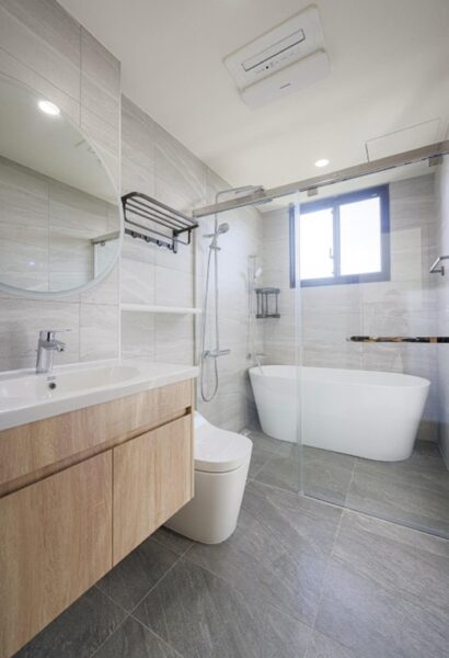 室內空間採三面採光配置，動線清晰、格局方正，結合高效隔音與隔熱工法，營造安靜、明亮且舒適的居家環境，體現「下班回家即是休息」的核心生活價值。圖/業者提供