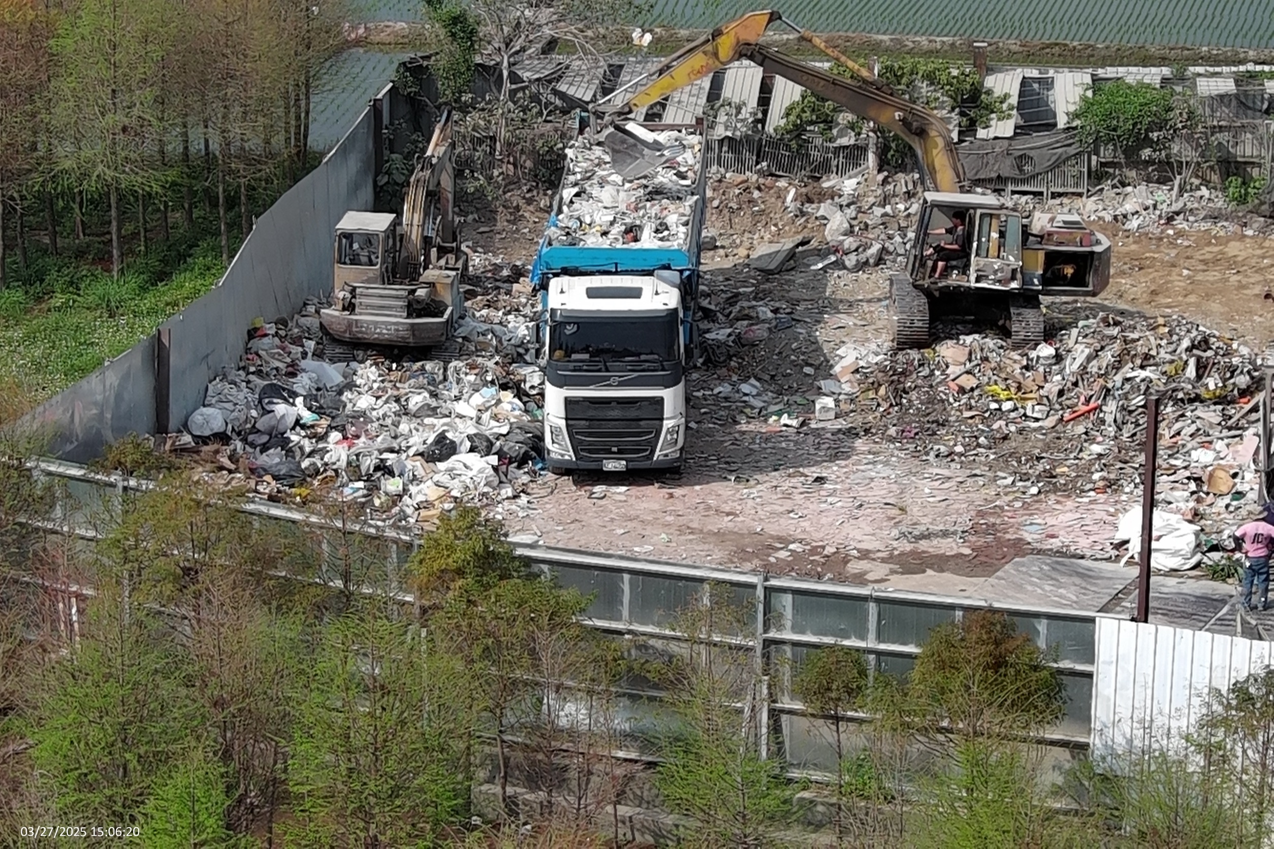 圖 西屯區廢棄物轉運站 記者王偉翻攝