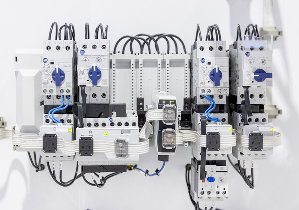 洛克威爾自動化推出全新馬達控制與電源連線能力，擴展 EtherNet/IP In-cabinet 解決方案應用