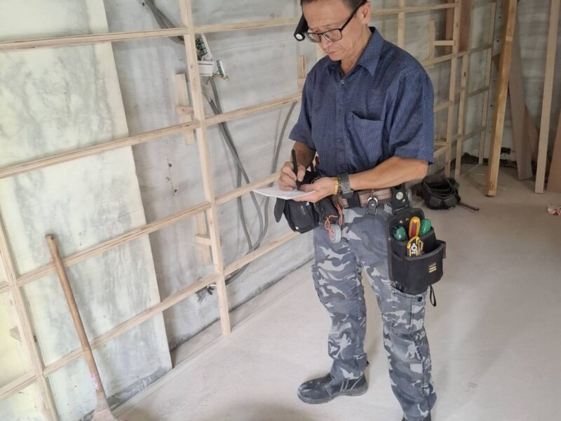 圖文:吳旻高師傅領軍專業水電 老宅翻新與充電樁安裝成業界新寵。